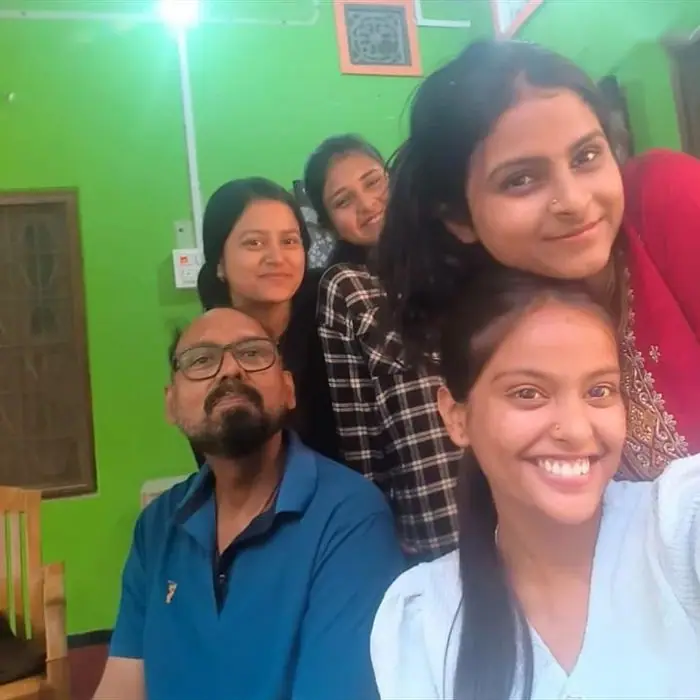 Dr. Shankar Thakur with his students